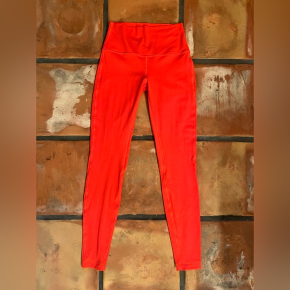 lululemon athletica Pants - Like new Lululemon Align HR 28”